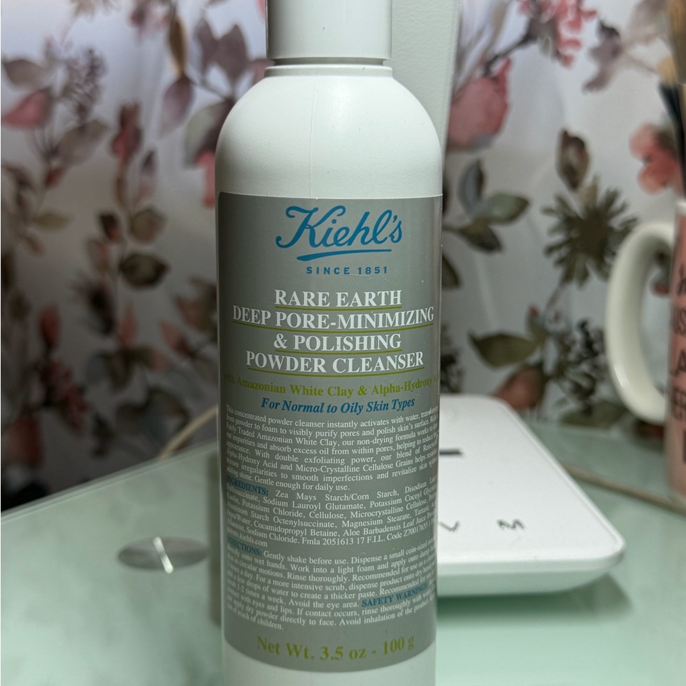 Kiehl's Rare Earth Deep Pore-Minimizing Powder Cleanser - White & Gray